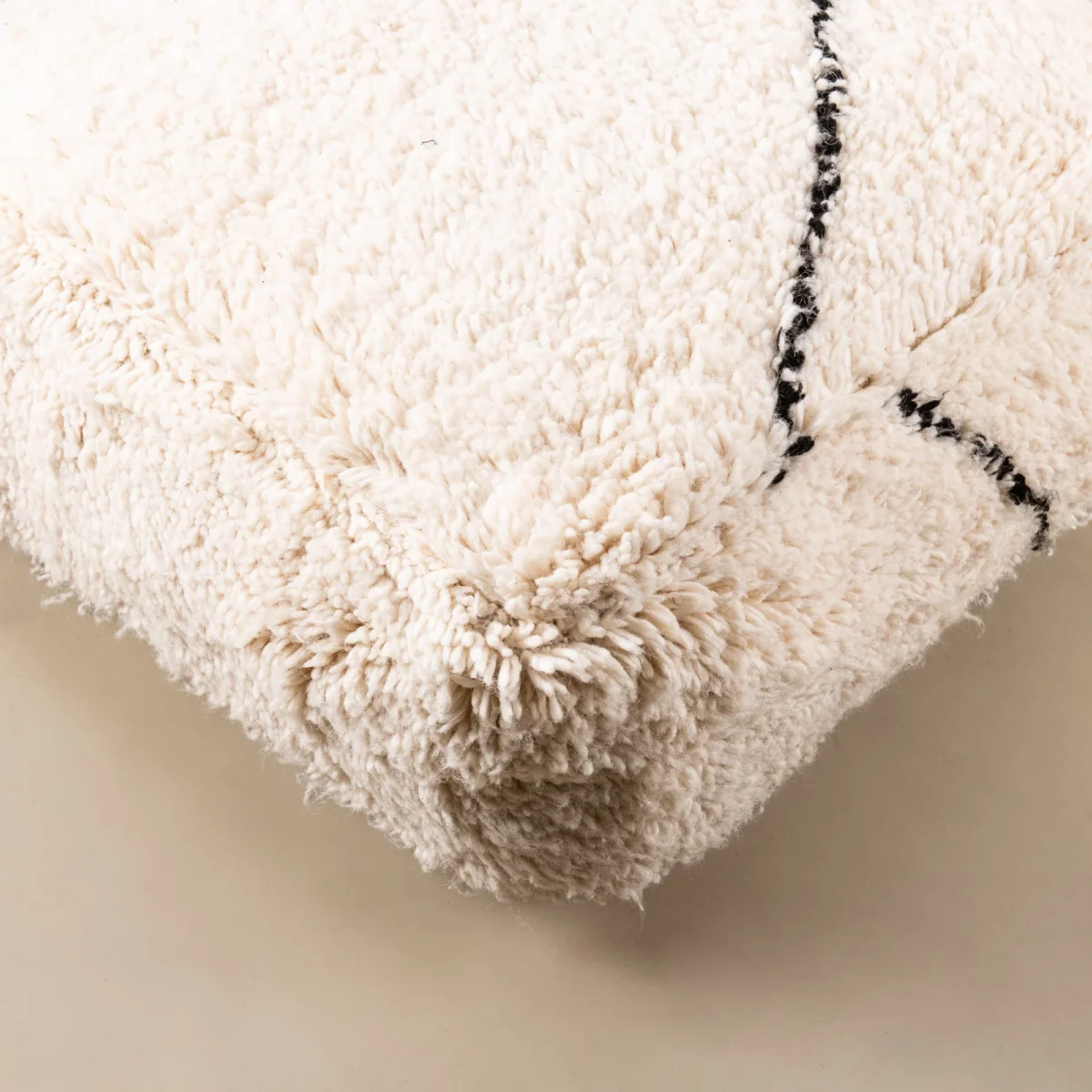 Beni Ourain Floor Pillow Cover – 22x22 in (55x55 cm) Handwoven Moroccan Wool Cushion
