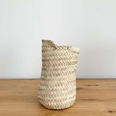 Panier-a-poser-en-osier-3-scaled-2-1.jpg Small Wicker Table Basket – Handwoven Decorative Tray (10/18 cm)