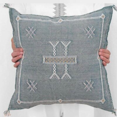 WhatsApp-Image-2021-04-08-at-16.24.05.jpeg Handwoven Moroccan Cactus Silk Pillow Cover – Artisan Cushion in Multiple Colors (50×50 cm / 60×40 cm)