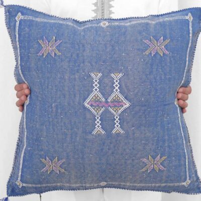 WhatsApp-Image-2021-04-08-at-16.24.07-1.jpeg Handwoven Moroccan Cactus Silk Pillow Cover – Artisan Cushion in Multiple Colors (50×50 cm / 60×40 cm)