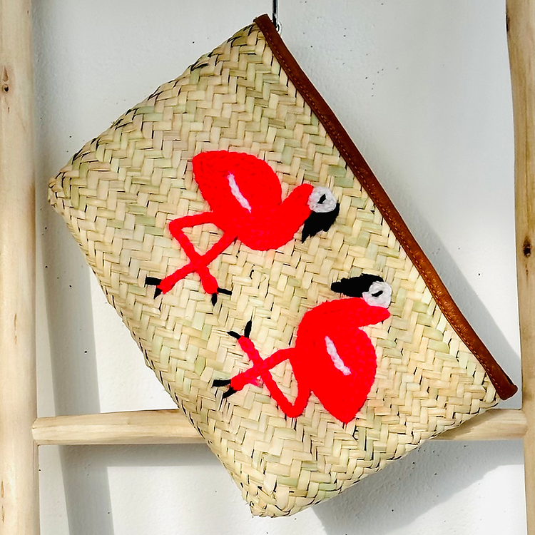 Handwoven Straw Pouch – Boho Chic Clutch for Everyday Essentials