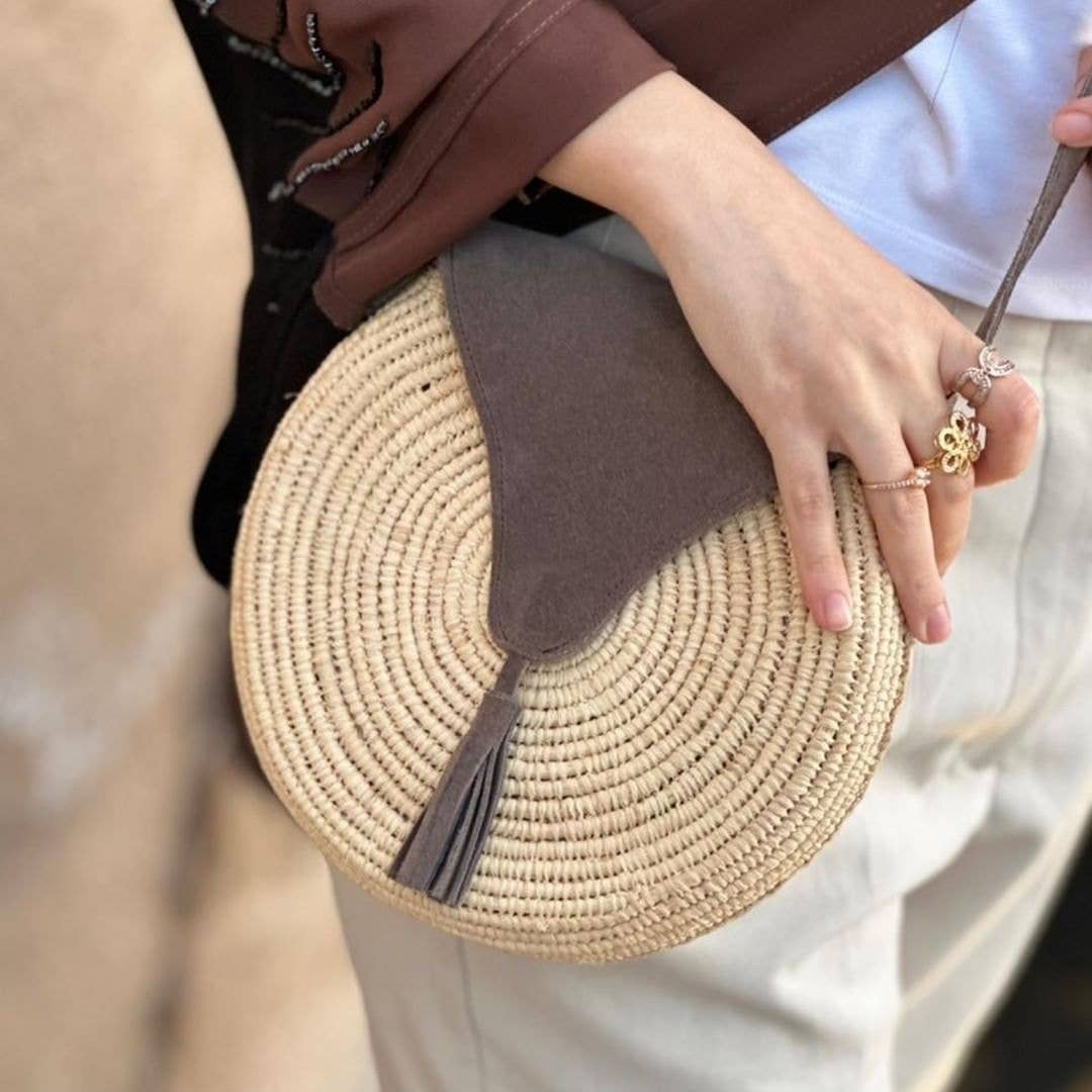 Handmade Women's Bag – Elegant & Artisanal Fashion Accessory