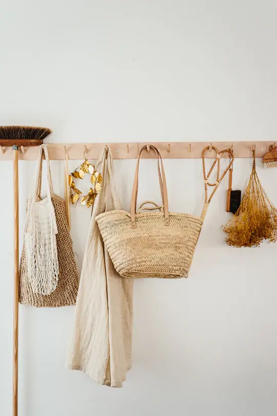 French Market Basket – Handwoven Palm Fiber Tote with Double Leather & Palm Straps