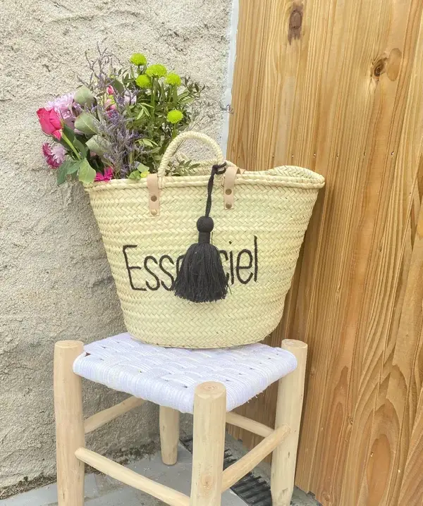 Handwoven Moroccan Shopping Basket – Palm Leaf Market & Beach Tote