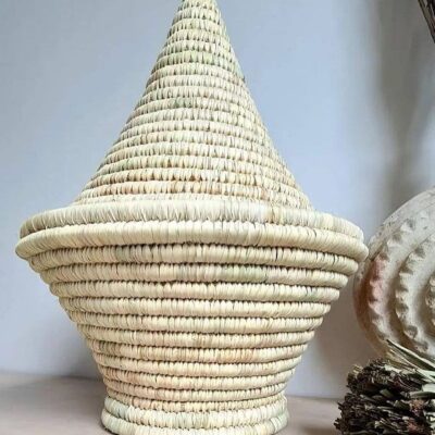 Artisanal Moroccan Basket: Handcrafted Elegance 🌸