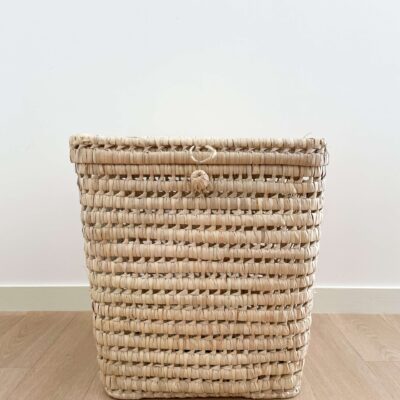Square Wicker Laundry Basket with Lid – Handwoven Storage Hamper