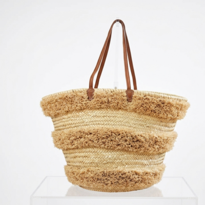 Handwoven raffia beach bag, leather handles, Moroccan market bag (2) Handwoven Moroccan palm leaf straw basket bag with horizontal natural fringe stripe detail and genuine leather shoulder handles, large open-top boho beach market tote
